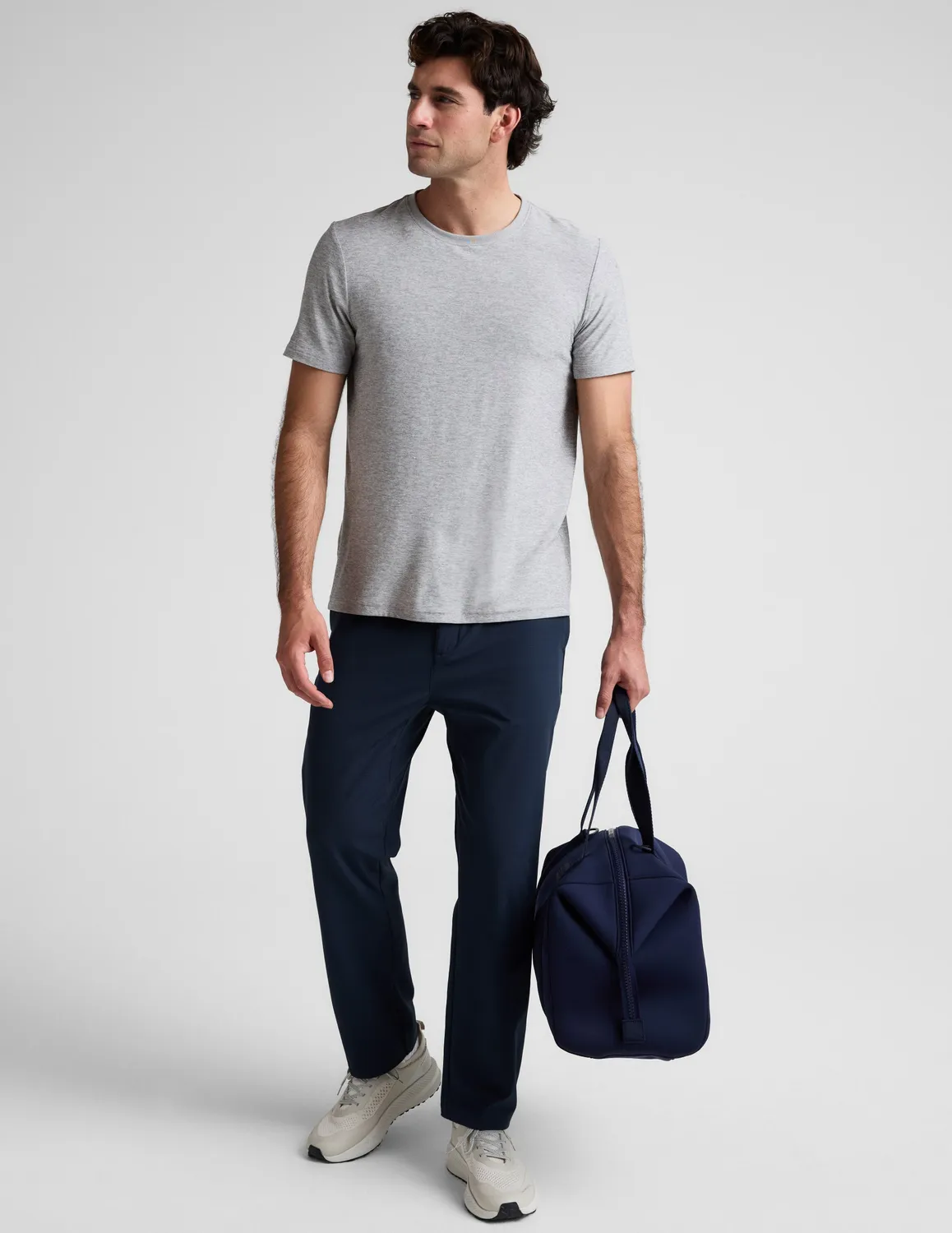 Beyond Yoga Dynamic Straight Leg herrbyxor marinblå relaxed fit
