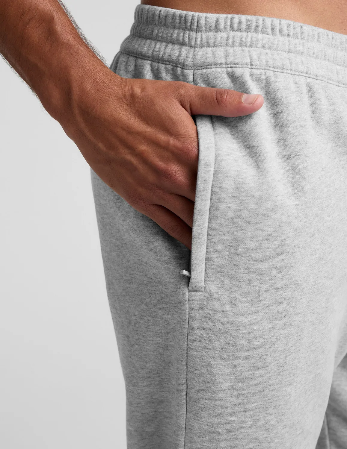 Beyond Yoga LuxeFleece Classic Men's Jogger mjukisbyxor ljusgrå fleece