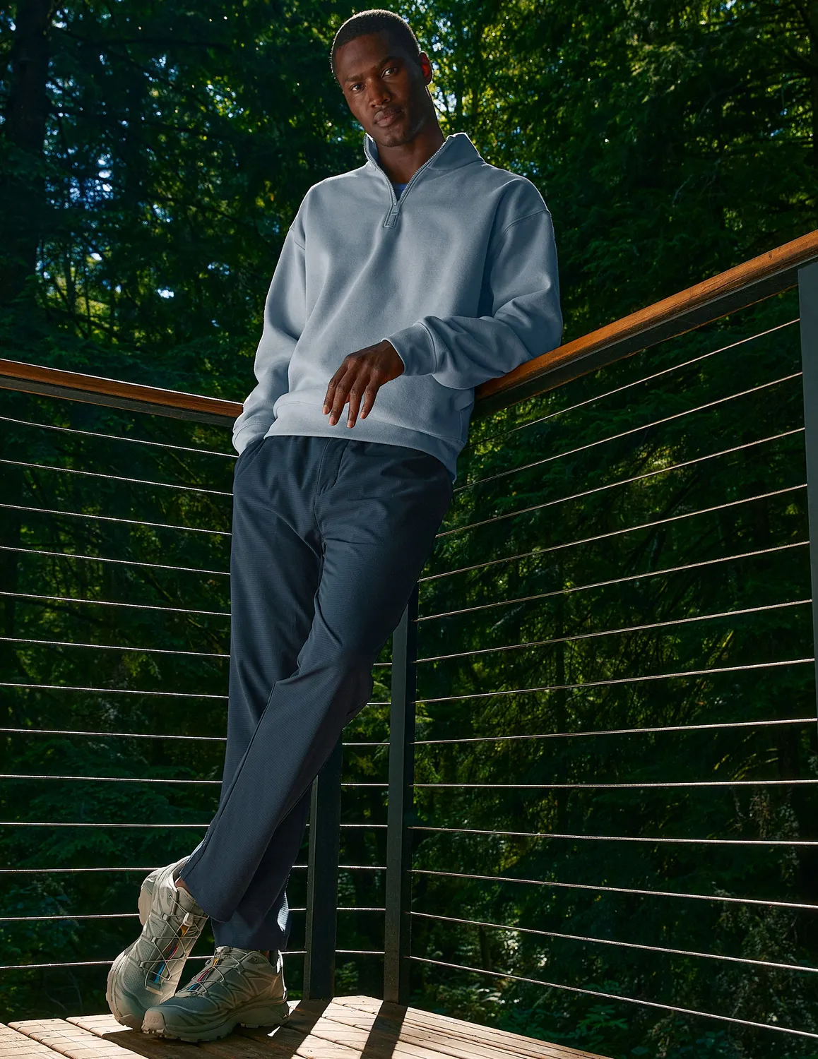Beyond Yoga Dynamic Straight Leg herrbyxor marinblå relaxed fit