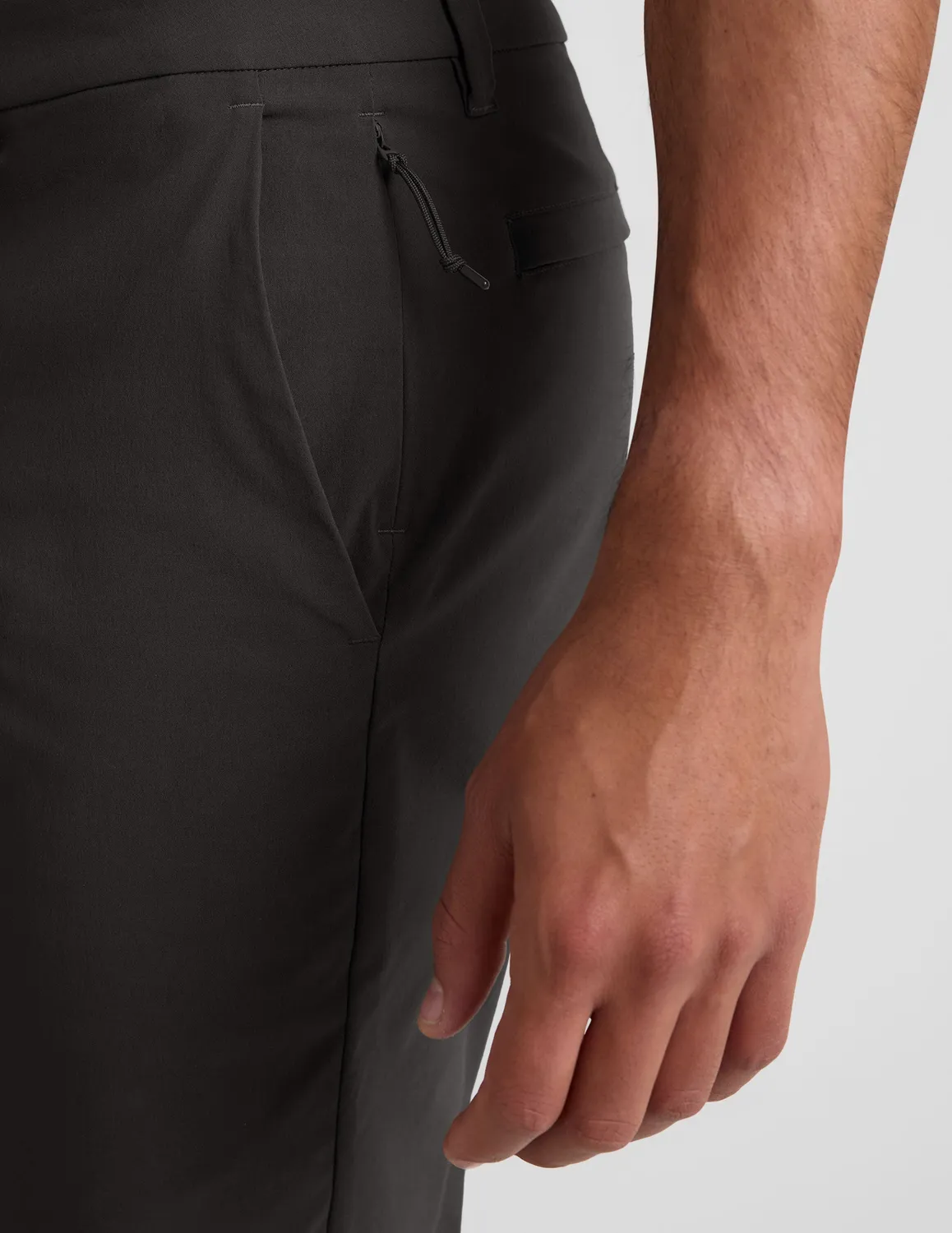 Beyond Yoga Element Chino Trouser 32" chinos herr Black Ash stretch