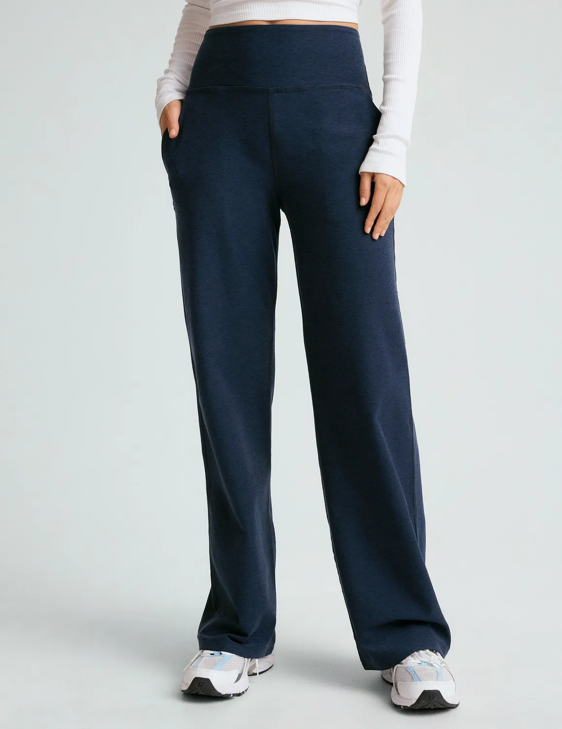 Beyond Yoga Spacedye Laid Back Wide Leg Pant 29" mjukisbyxor Nocturnal Navy vida