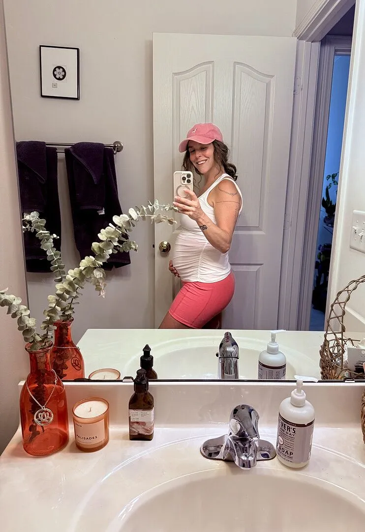 Beyond Yoga Featherweight Let It Grow Racerback mammalinne lila