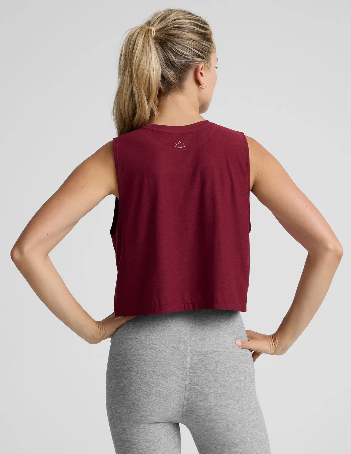 Beyond Yoga Featherweight Minimal Cropped Tank linne Ruby Rush Heather lös