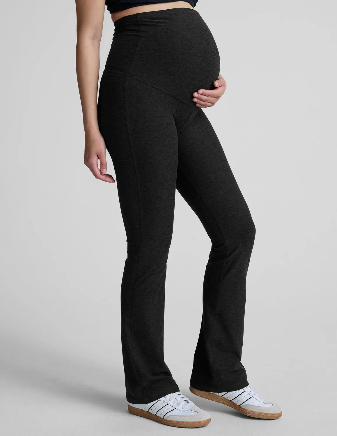 Beyond Yoga Spacedye Practice mammabyxor svart bootcut