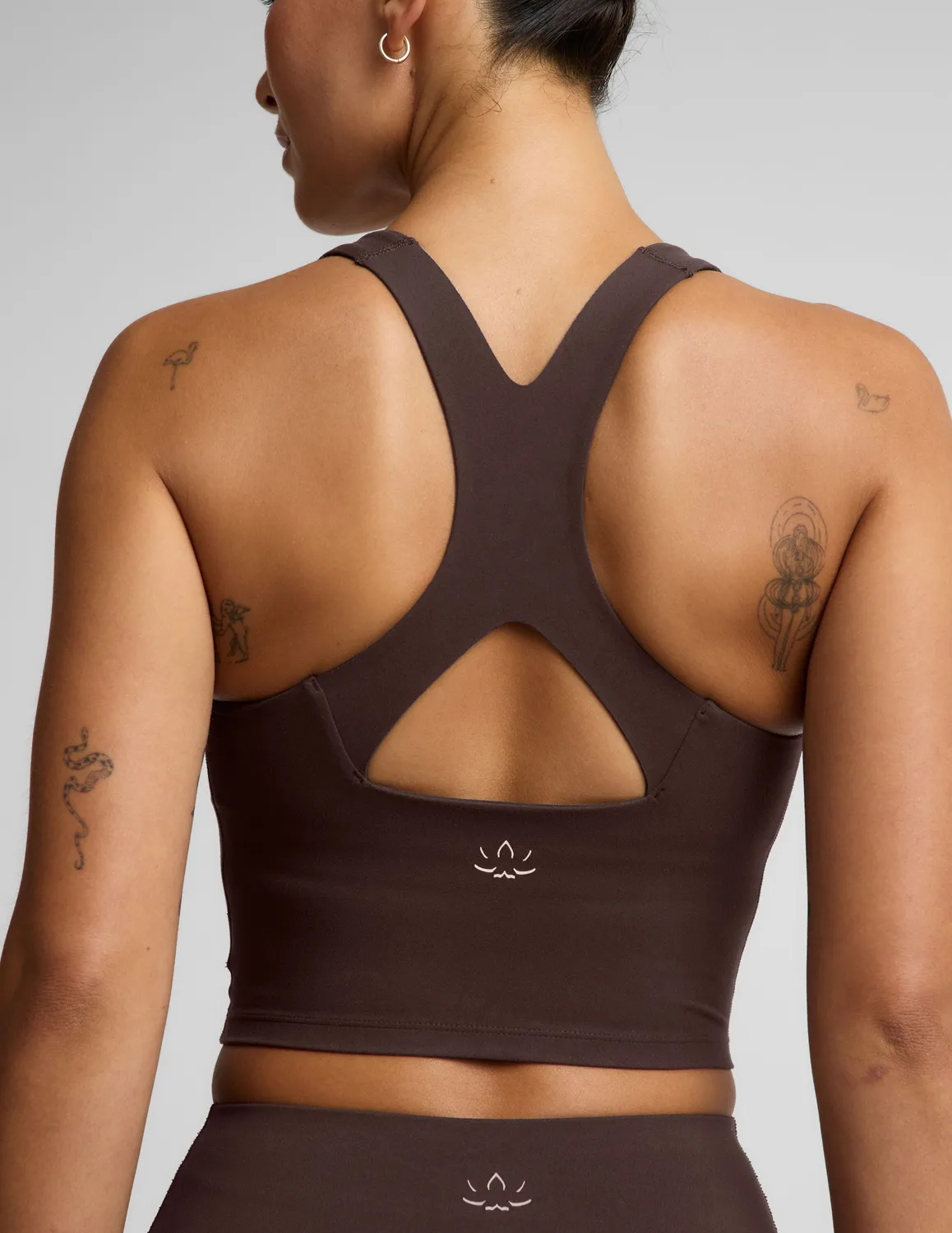 Beyond Yoga Glowzone Medium Impact Cropped Tank träningstopp Cocoa Plum