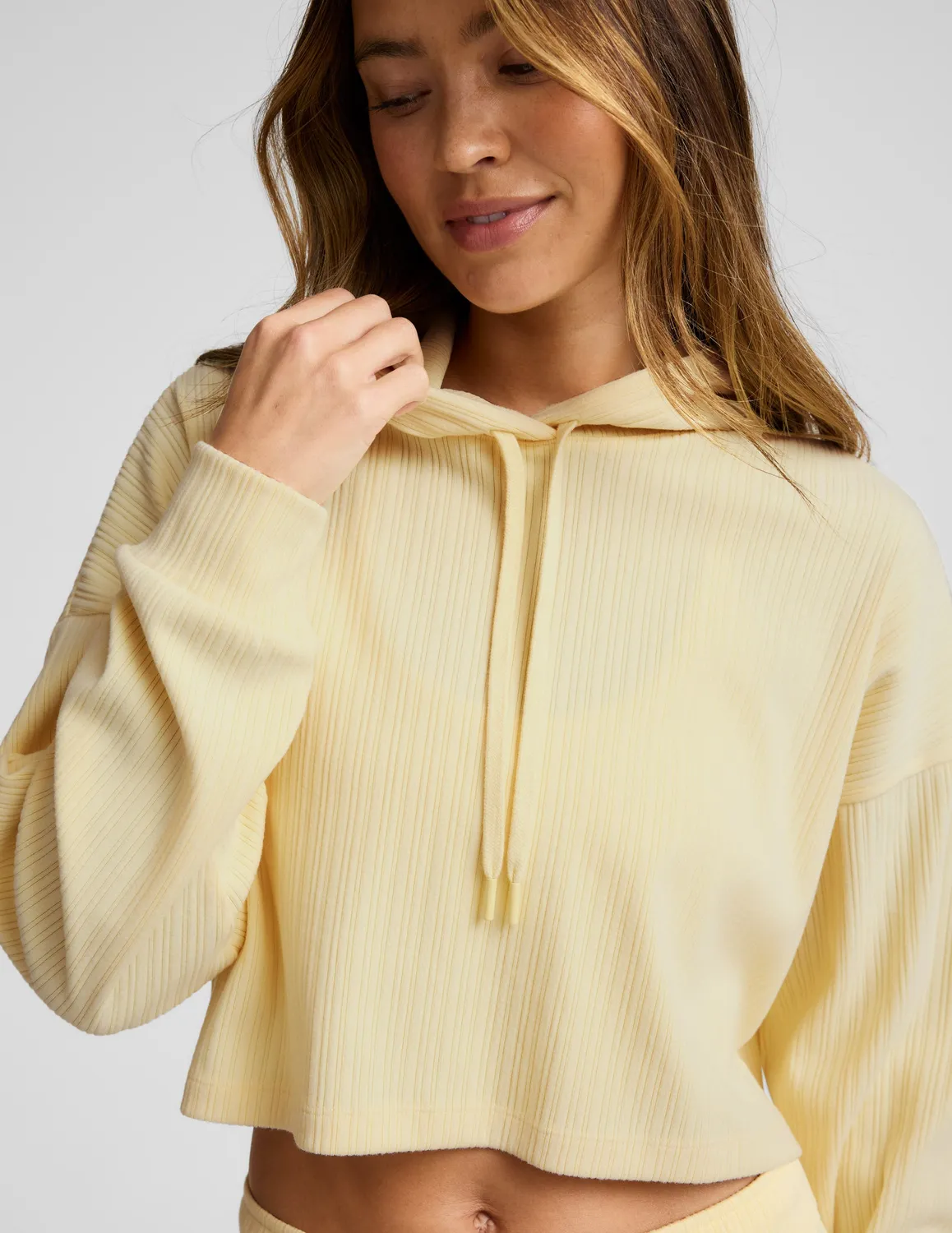 Beyond Yoga Breathe Easy Ribbed Cropped Hoodie Yellow Swirl fickor