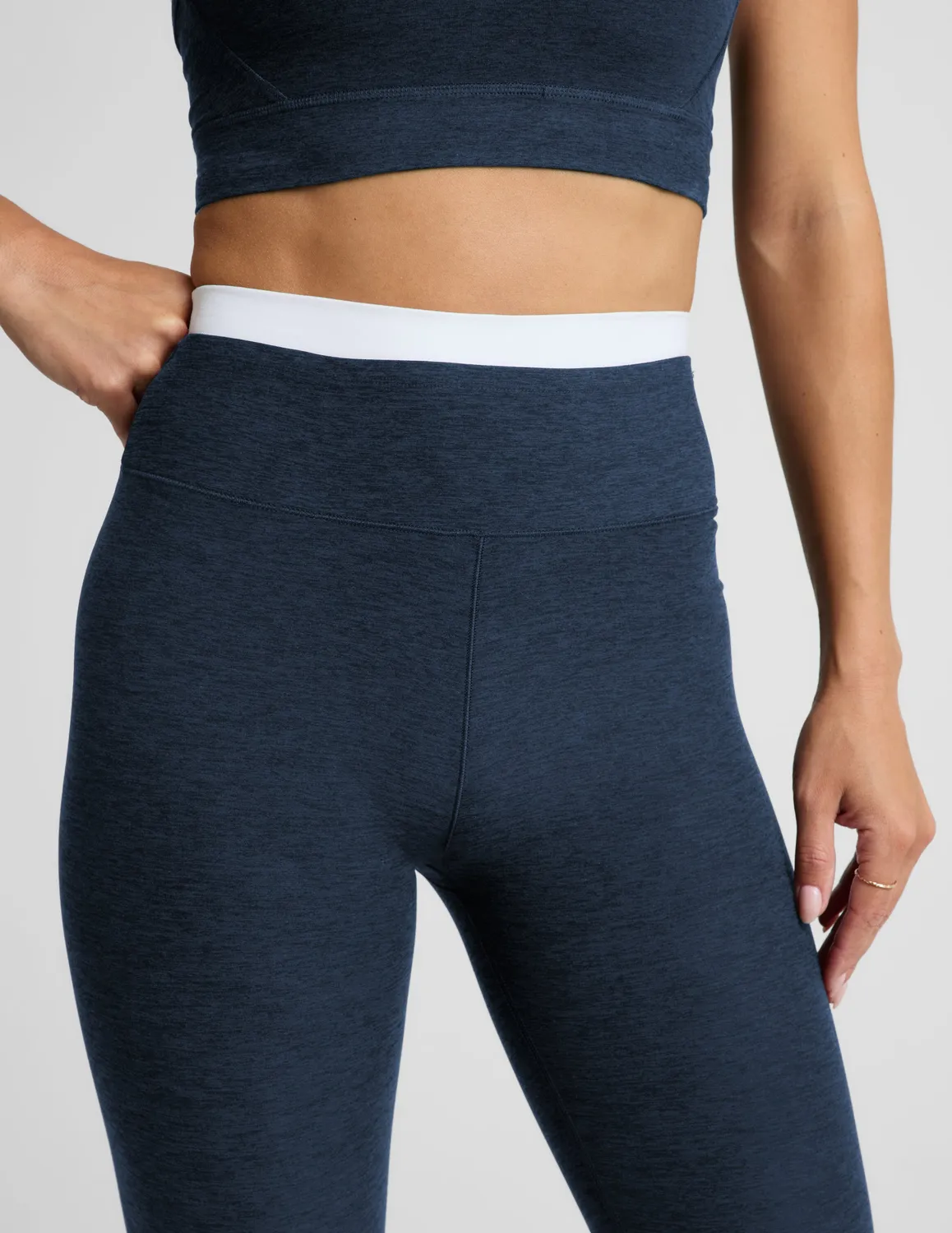 Beyond Yoga Spacedye Layered Midi leggings Nocturnal Navy kontrast