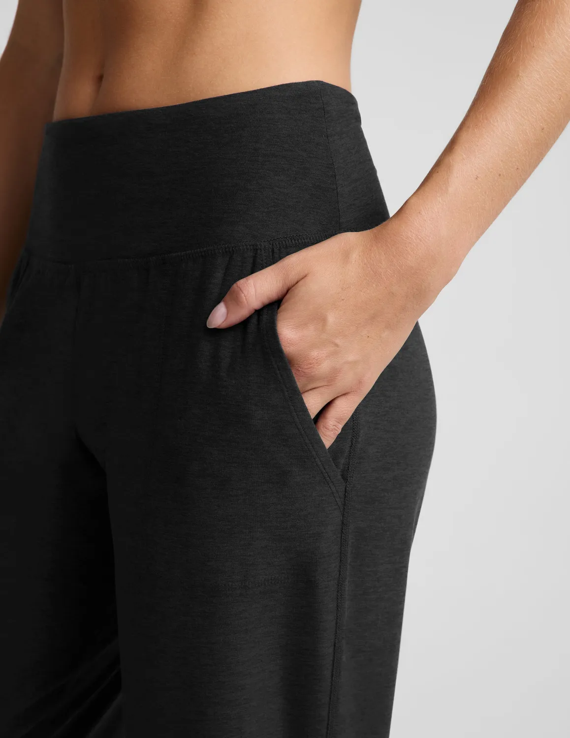 Beyond Yoga Midweight Spacedye Midi Jogger Darkest Night mjuk