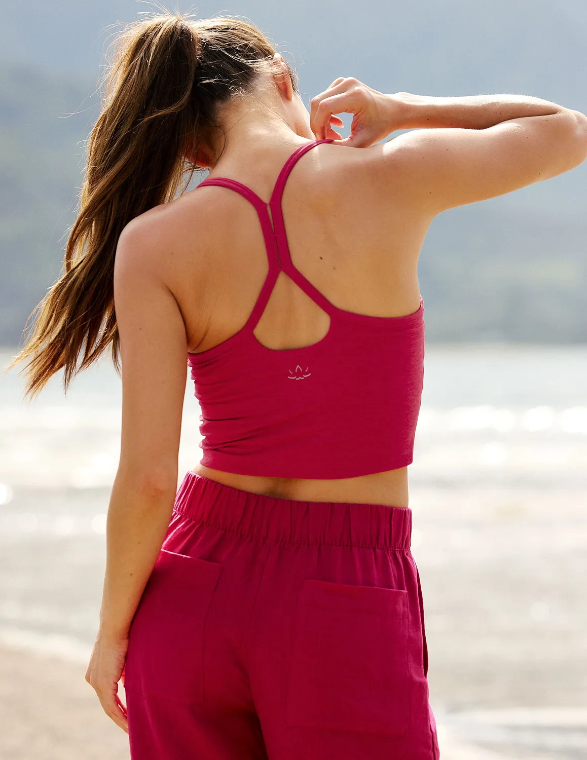 Beyond Yoga Spacedye Slim Racerback Cropped Tank linne Berry Red Heather