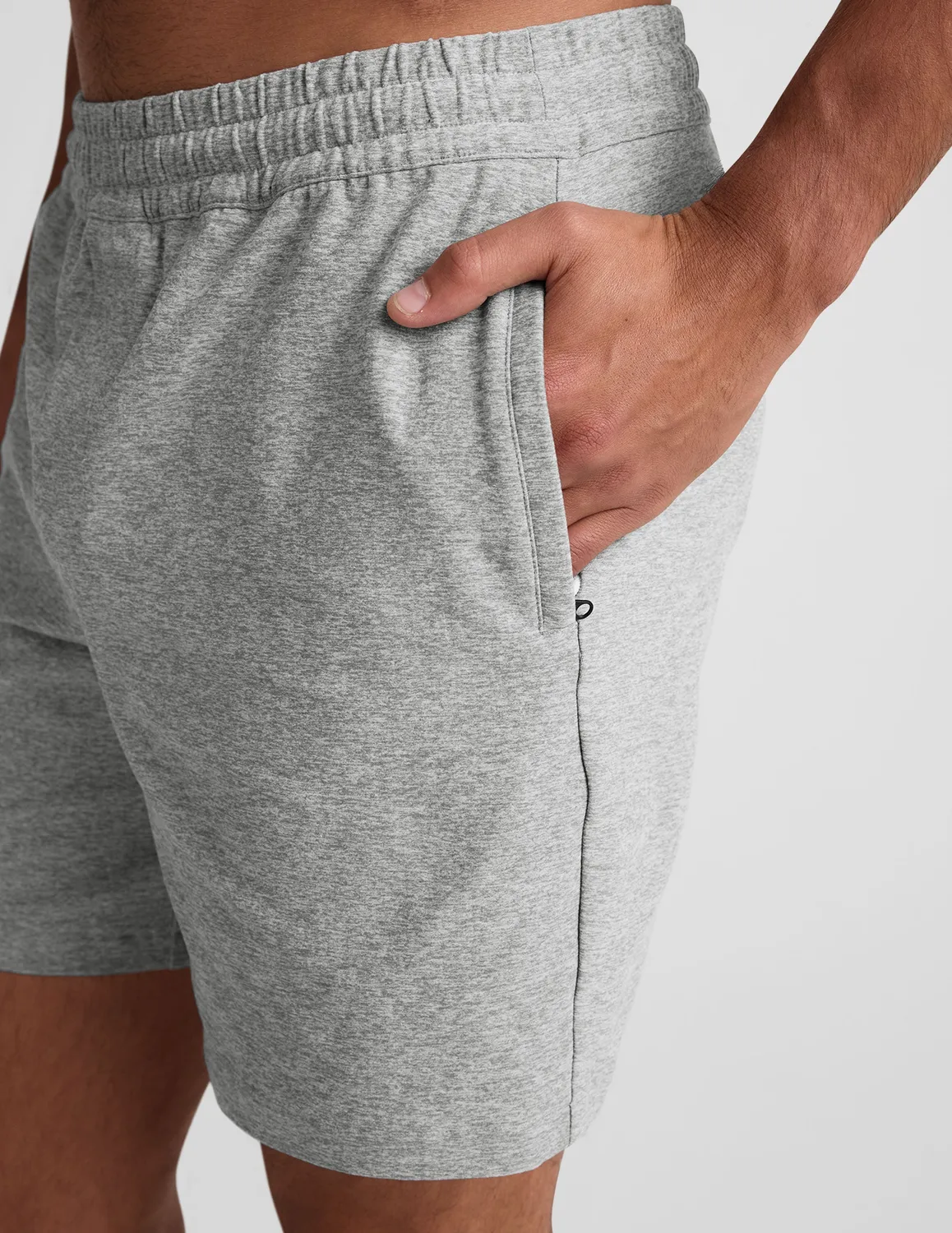 Beyond Yoga Spacedye Unlimited shorts Silver Mist avslappnad