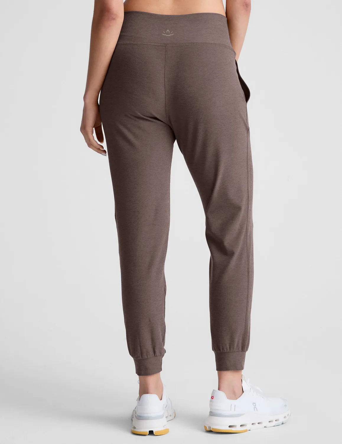 Beyond Yoga Spacedye Midi Jogger mjukisbyxor Woodland Heather fickor