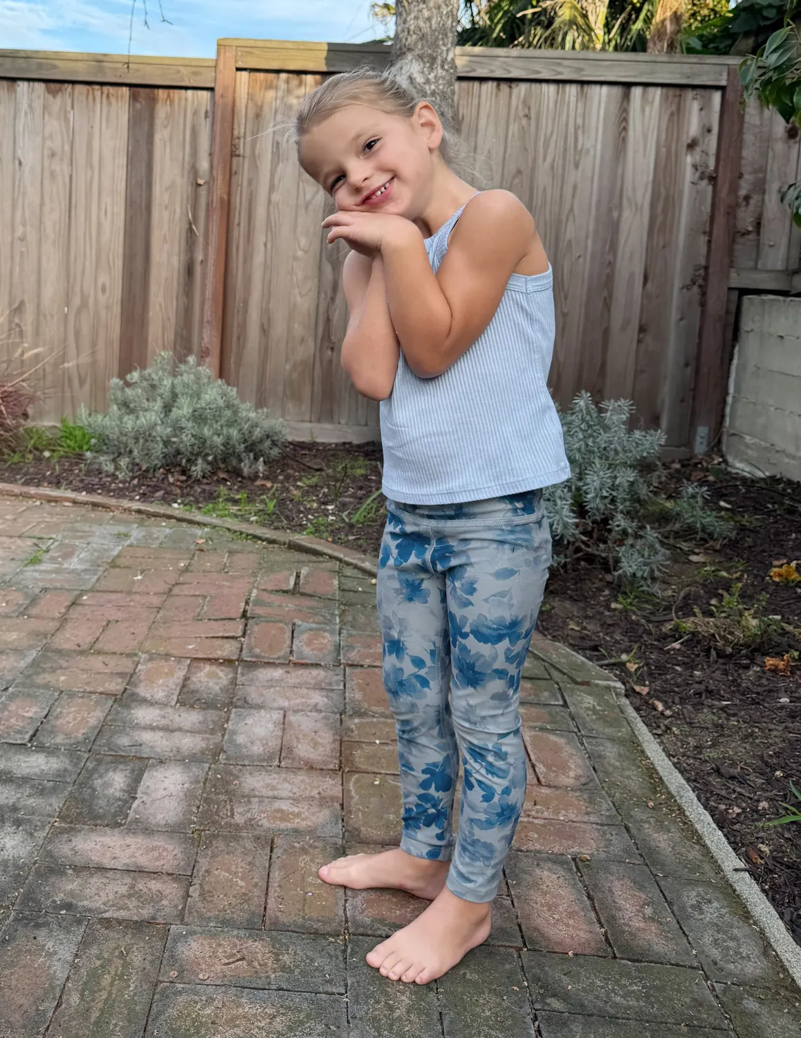 Beyond Yoga SoftMark toddlerleggings Daydream Meadow blå