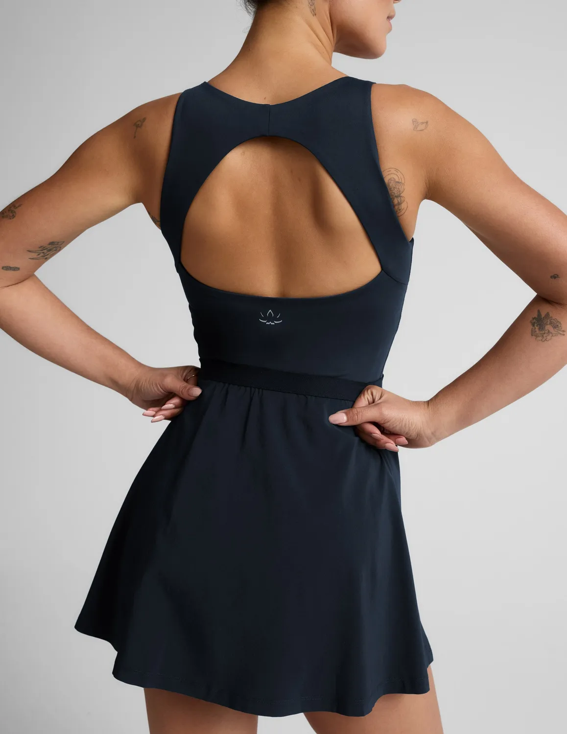 Beyond Yoga Score Pleated Dress klänning Nocturnal Navy veckad