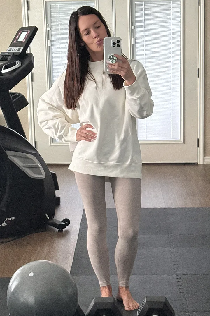 Beyond Yoga LuxeFleece Oversized Sweatshirt Chili Red mjuk