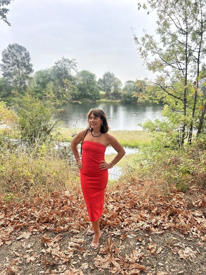 Beyond Yoga Spacedye Strapless Dress klänning röd midi