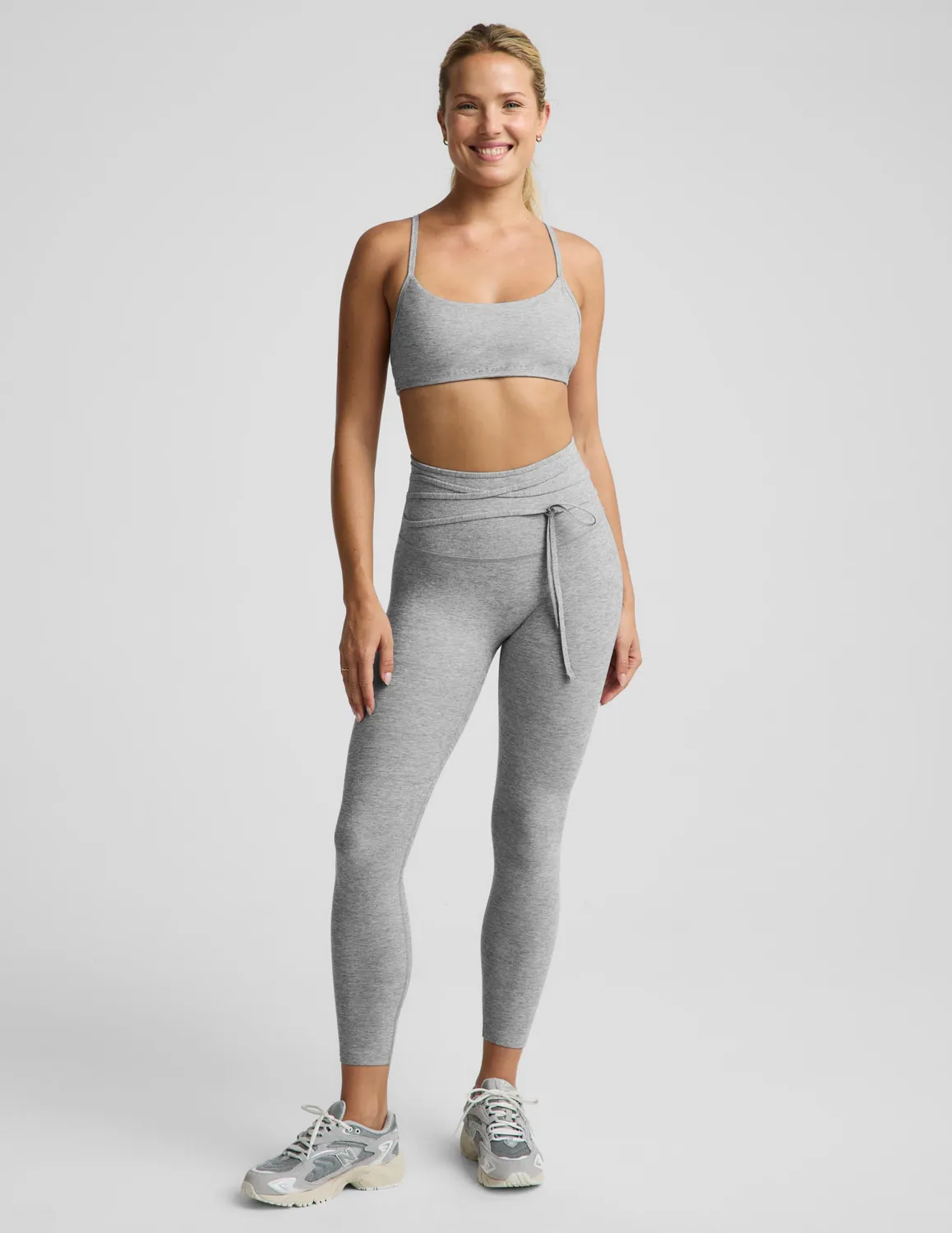 Beyond Yoga Spacedye Minimal Bra sport-bh Silver Mist lätt stöd