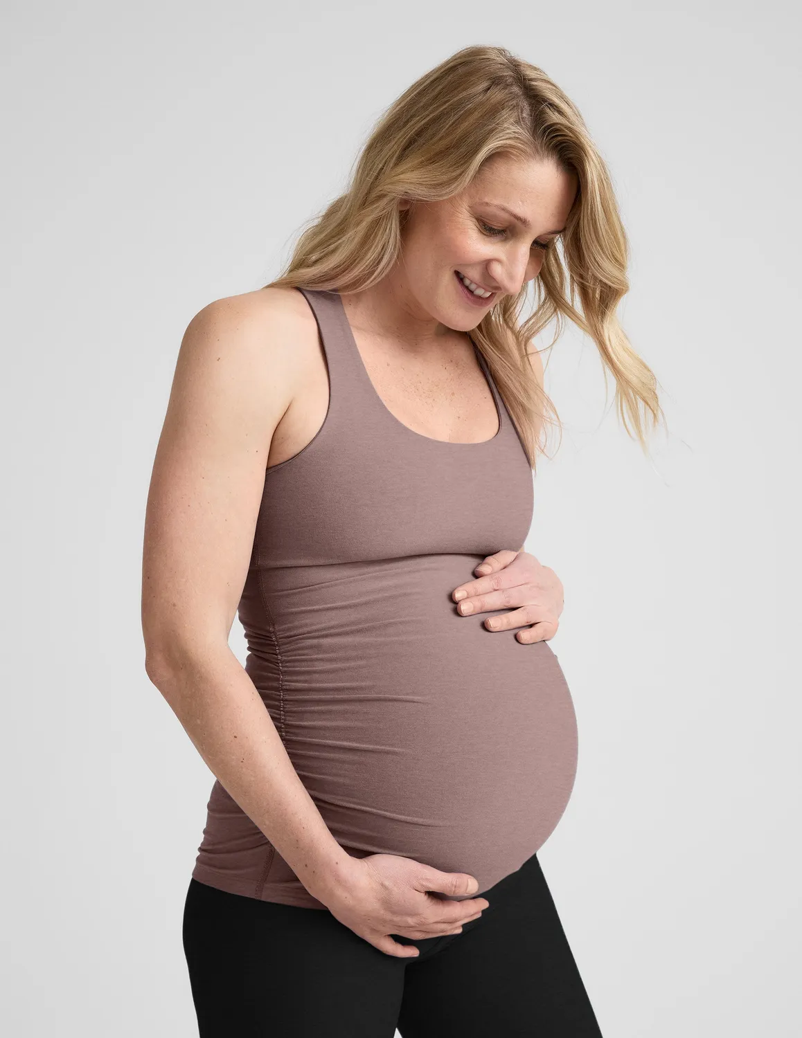 Beyond Yoga Spacedye Bases Covered Maternity Tank linne Rosey Taupe Heather gravid