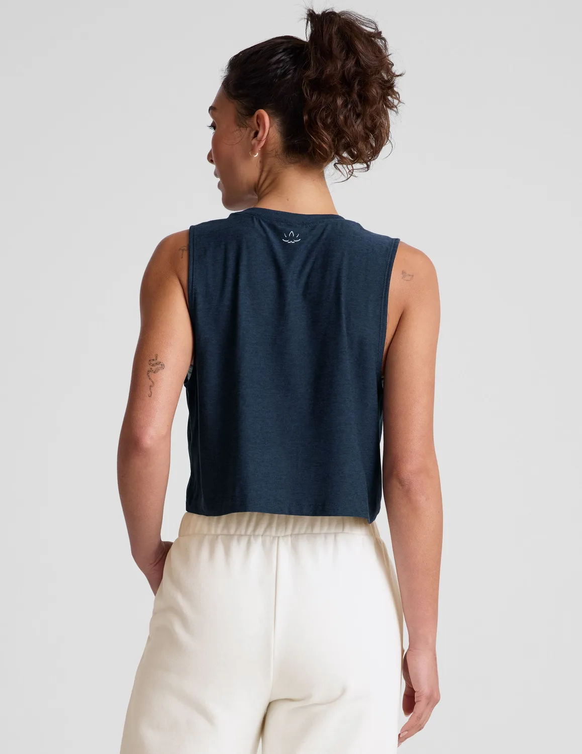 Beyond Yoga Featherweight Minimal Cropped Tank linne Nocturnal Navy
