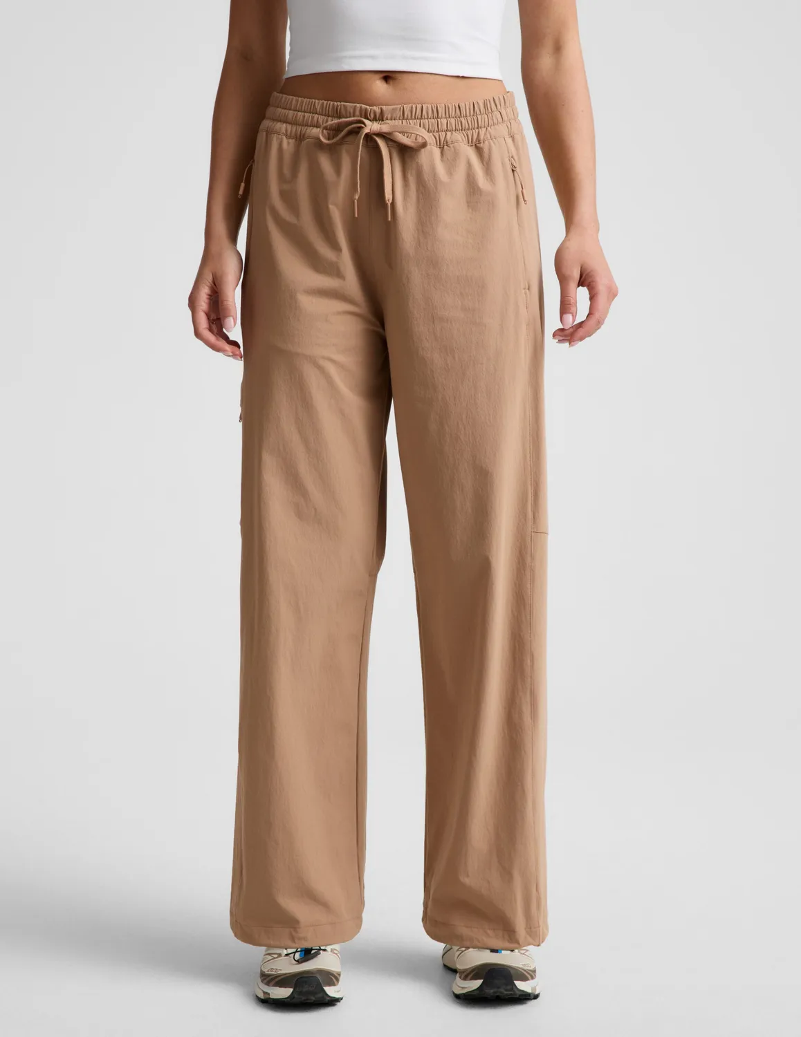 Beyond Yoga Peak Pant friluftsbyxor camel resår