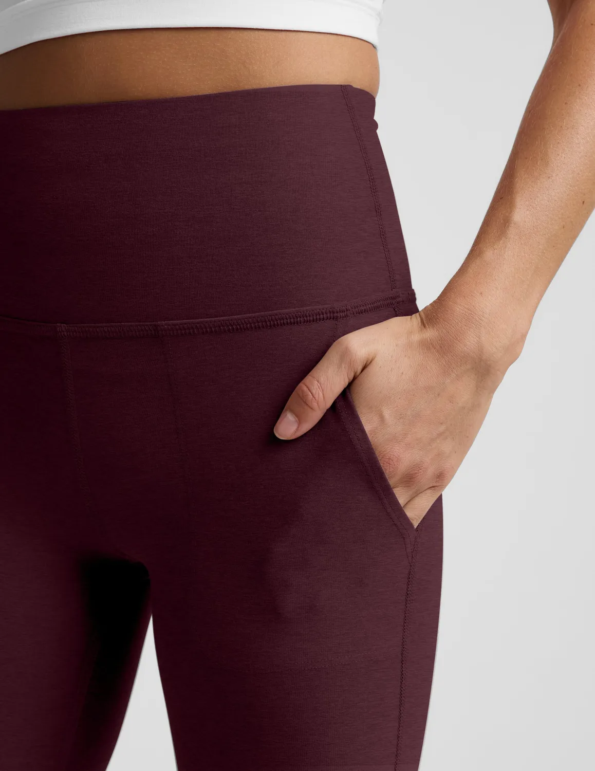 Beyond Yoga Spacedye High Waisted Practice Pocket Bootcut 31" röd