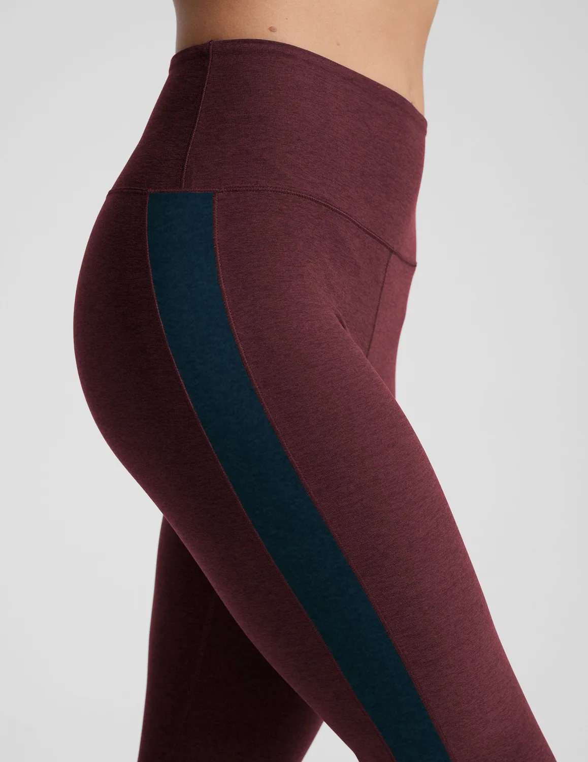 Beyond Yoga Spacedye Gemini Colorblock Side Slit Pant byxor vinröd bootcut