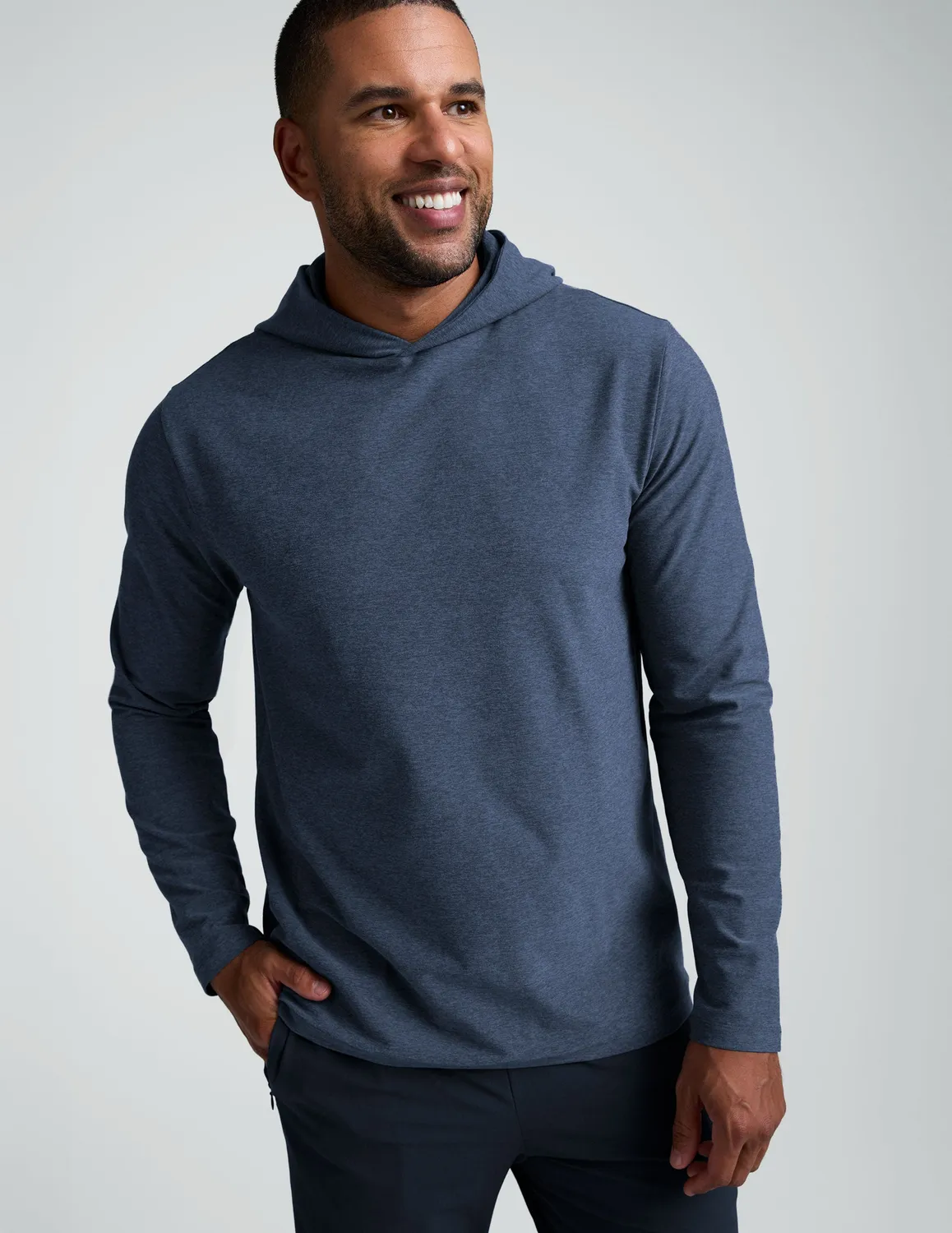 Beyond Yoga Spacedye Go-To hoodie herr indigo fukttransporterande