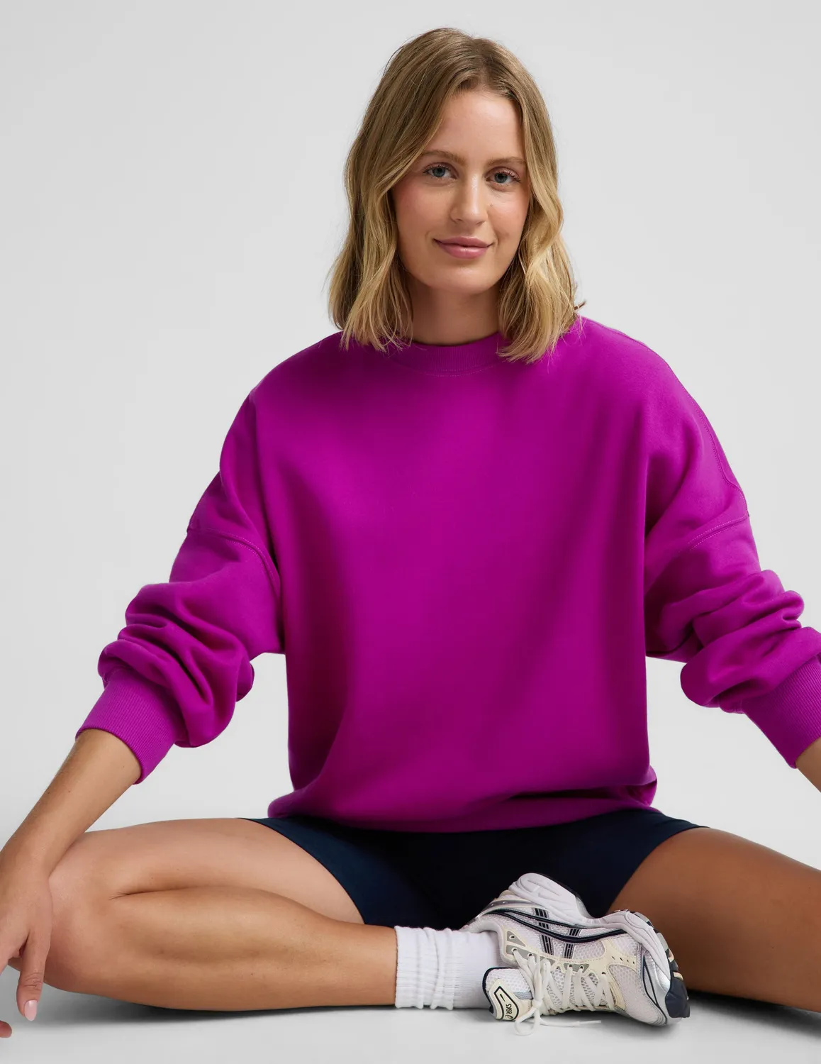Beyond Yoga LuxeFleece 2.0 Oversized Crewneck sweatshirt Berry Bliss