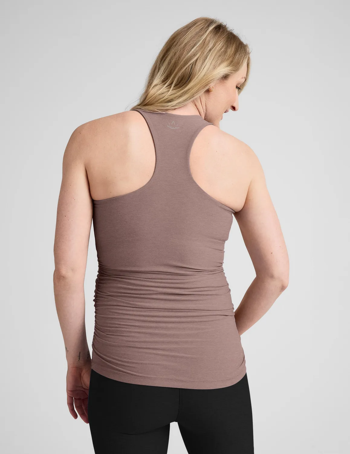 Beyond Yoga Spacedye Bases Covered Maternity Tank linne Rosey Taupe Heather gravid