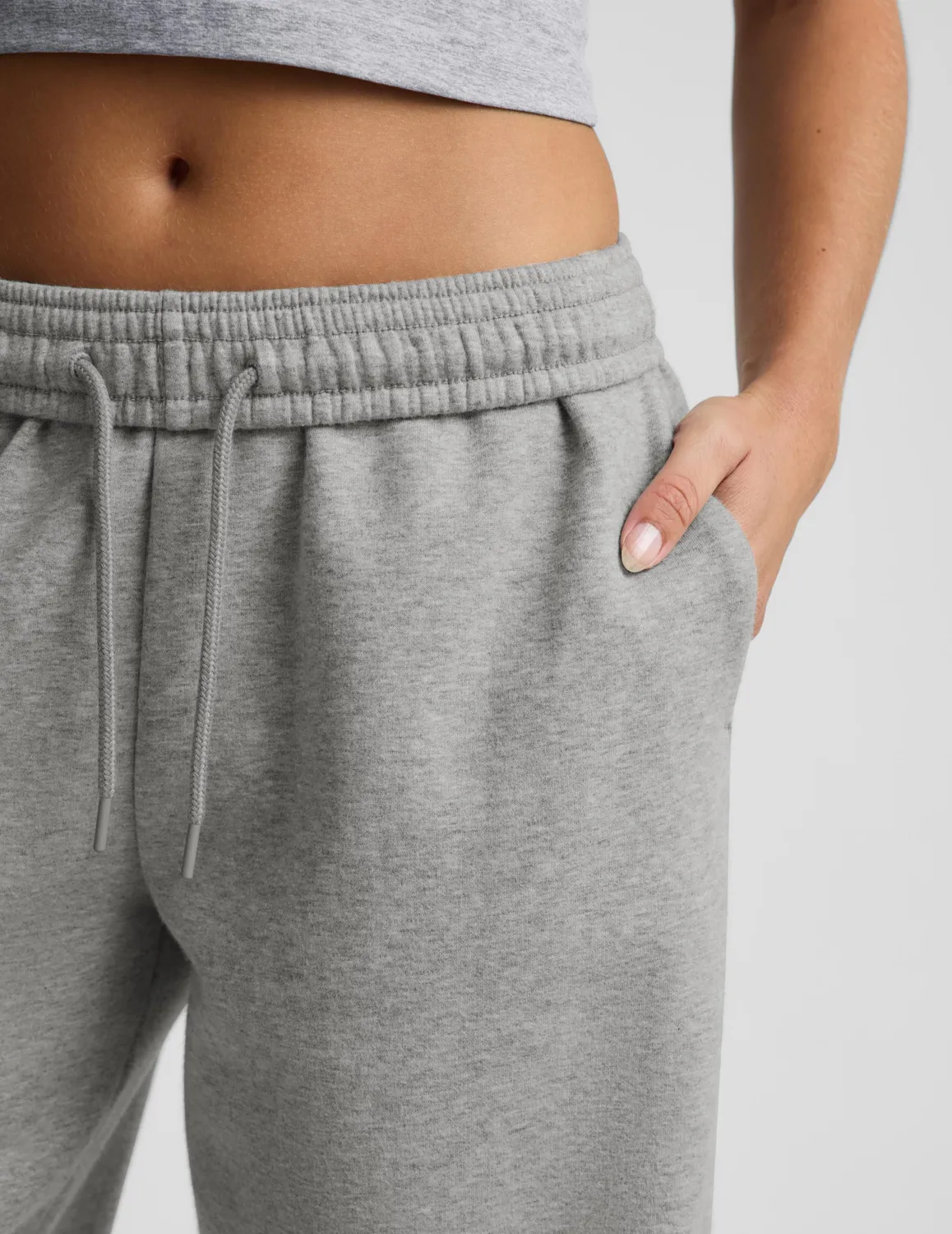 Beyond Yoga LuxeFleece 2.0 Barrel Leg mjukisbyxor heather gray bomull