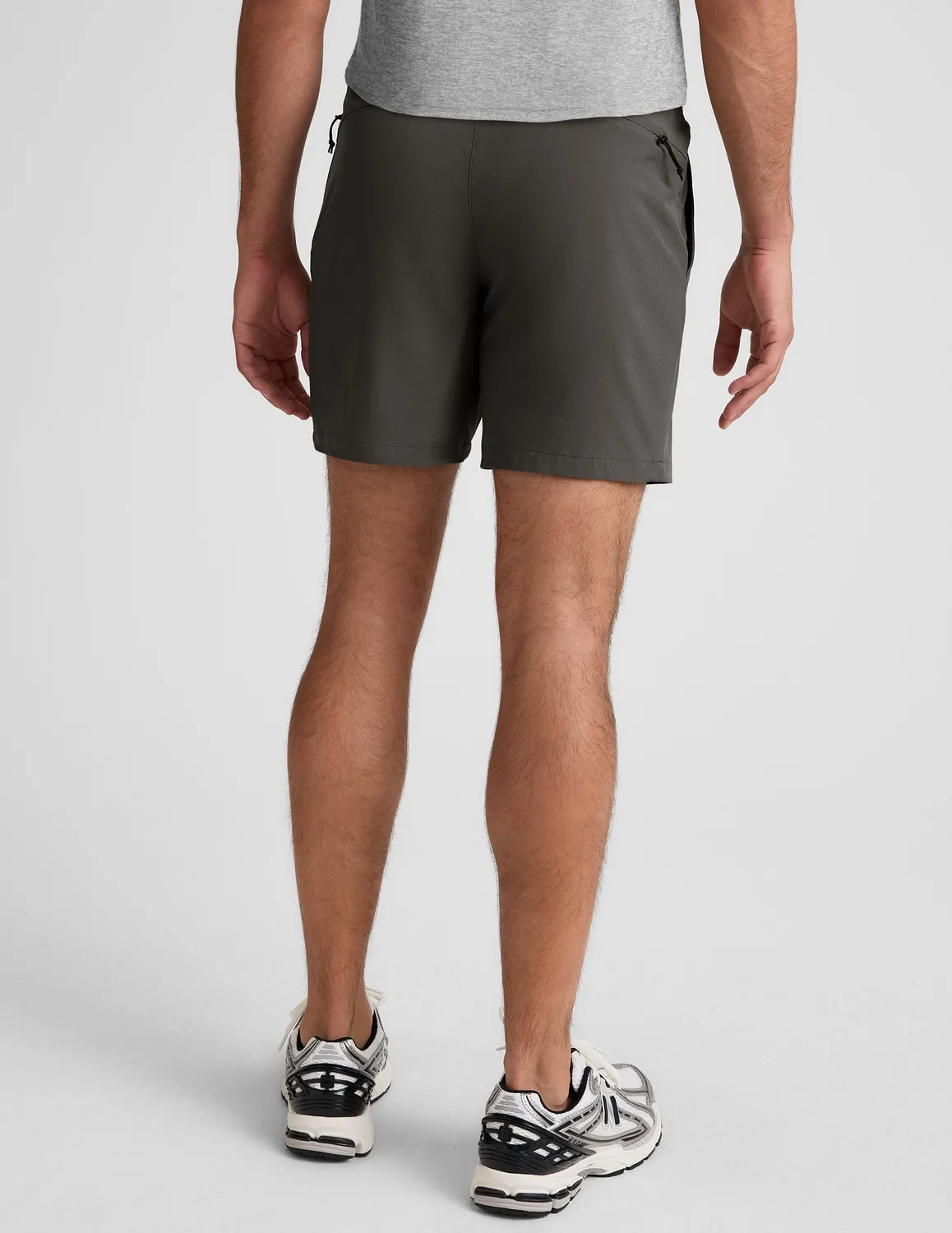 Beyond Yoga Pivotal 2.0 Men's Short 7" träningsshorts Graphite melerad