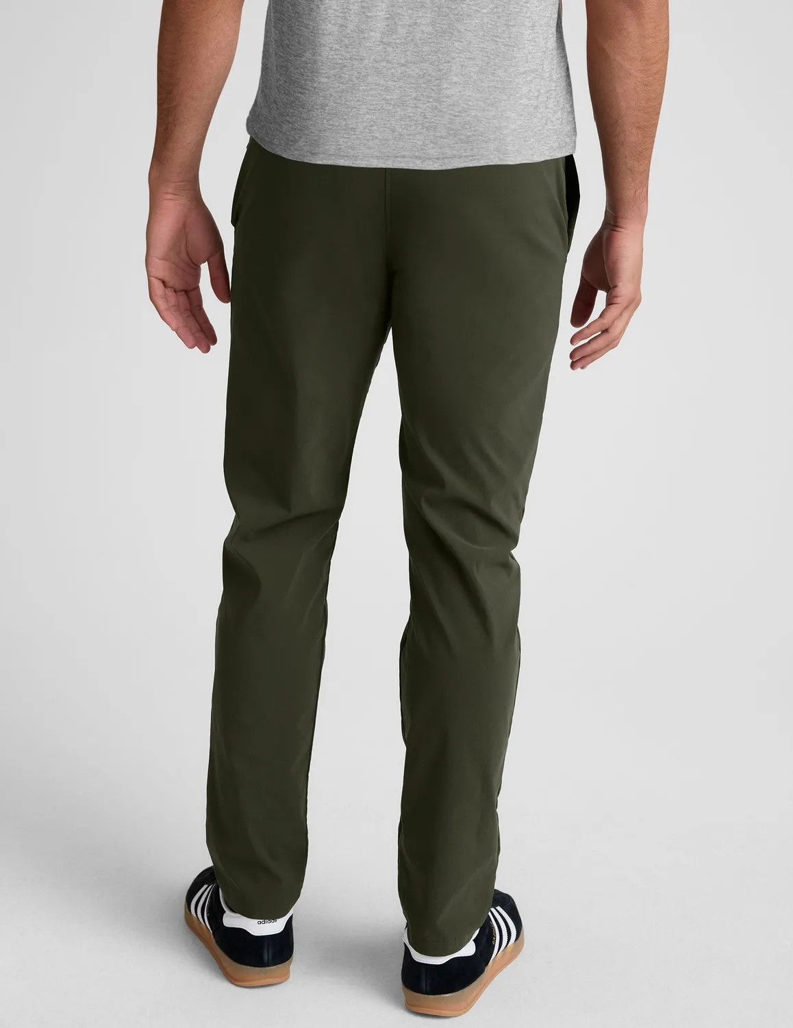 Beyond Yoga Element Men's Chino Trouser 32" chinos forest moss regular