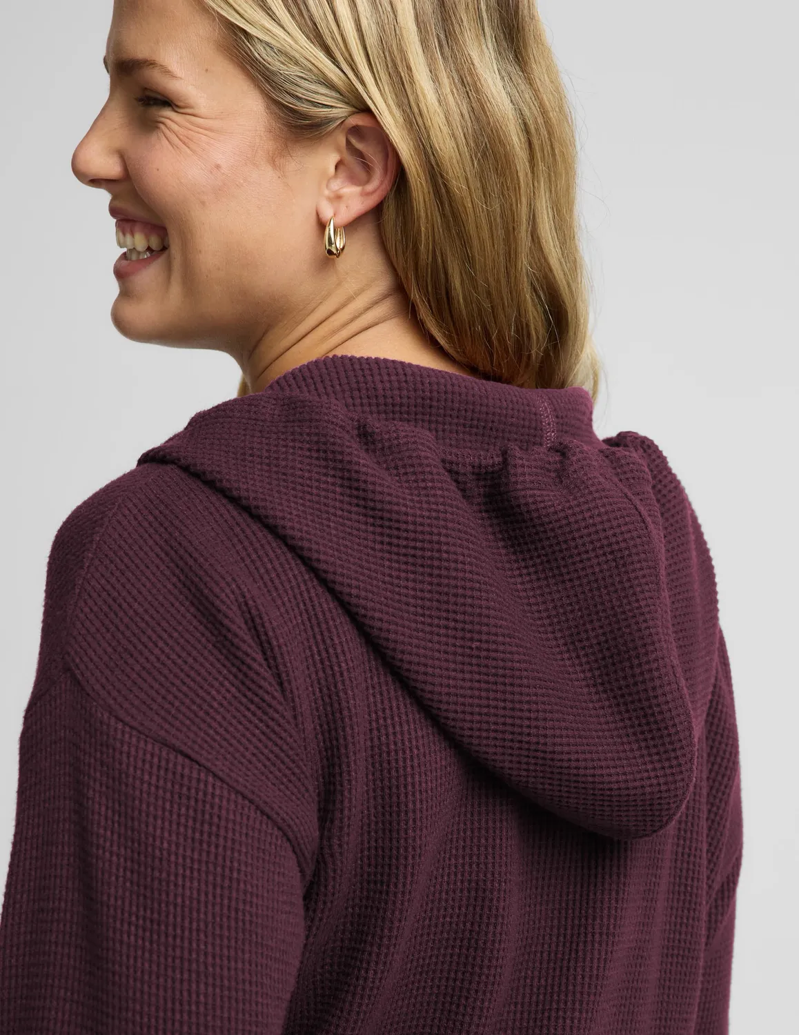 Beyond Yoga Rest Day Waffle Hooded Jacket luvjacka cabernet