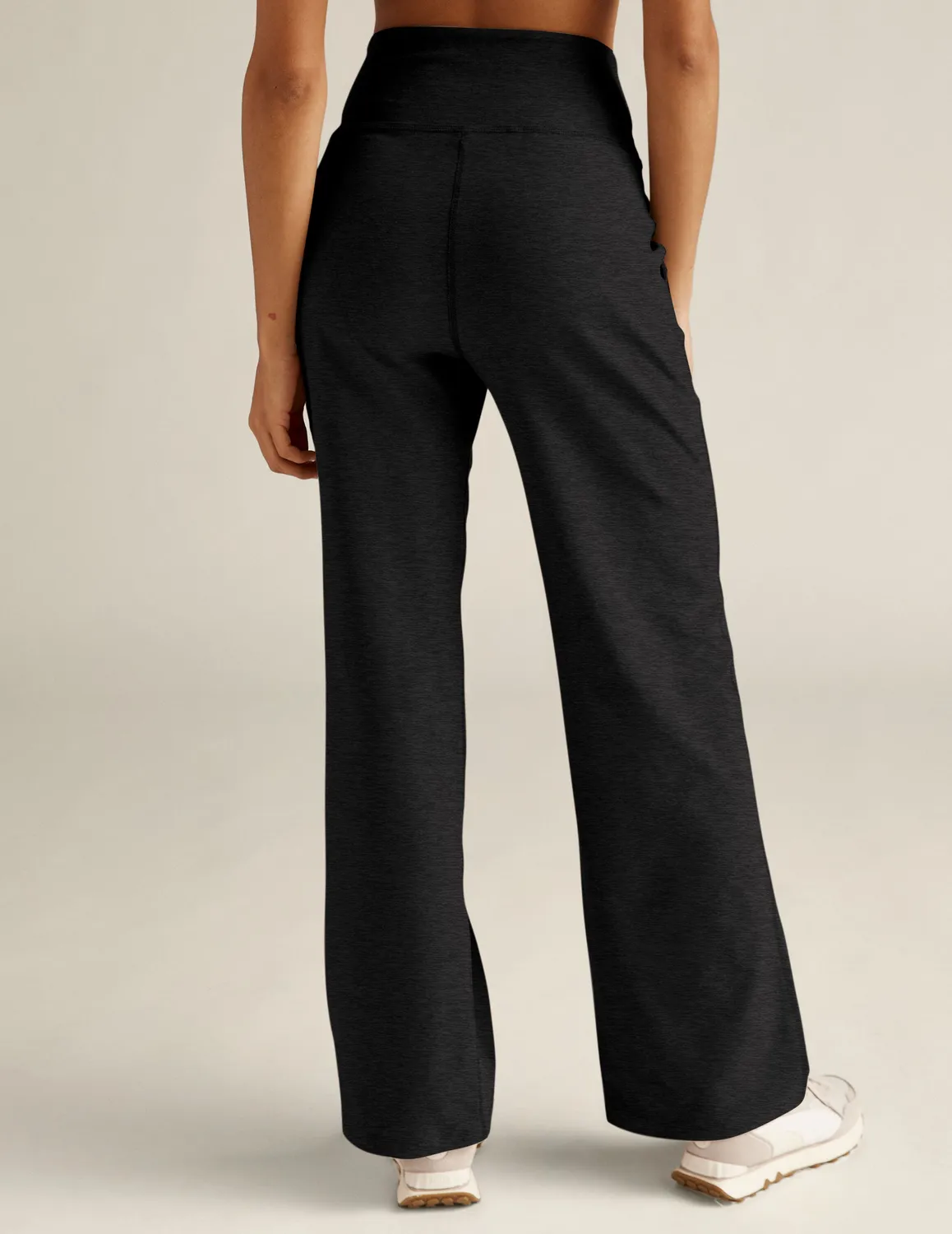 Beyond Yoga Spacedye Laid Back Wide Leg byxor 31" Darkest Night vida