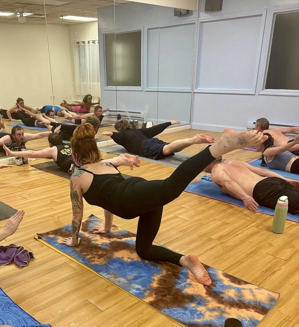 Beyond Yoga Spacedye Uplevel gravidjumpsuit grå mediumstöd