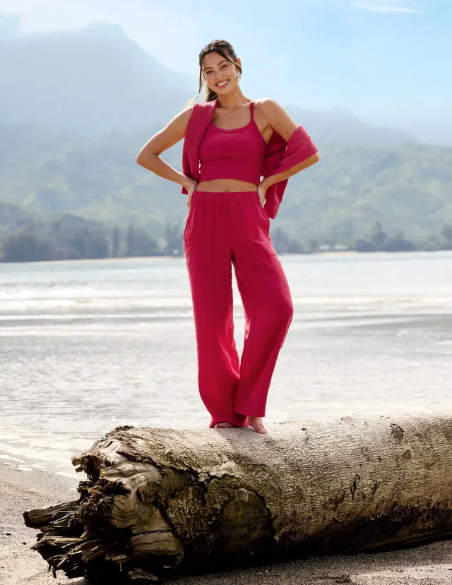 Beyond Yoga SoftWash Linen Easy Wide Leg Pant 29" byxor Berry Red