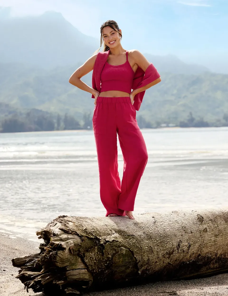 Beyond Yoga SoftWash Linen Easy Wide Leg Pant 31" linnebyxor Berry Red vida