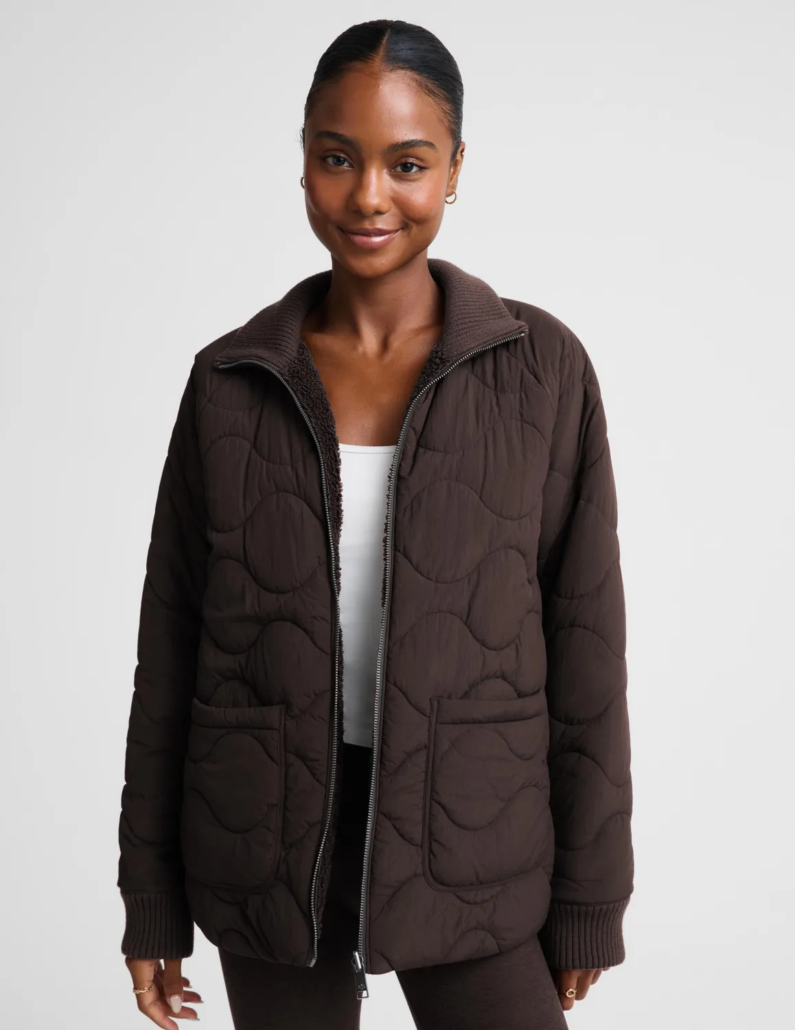 Beyond Yoga Roam Quilted Vändbar Jacka Dark Chocolate vändbar