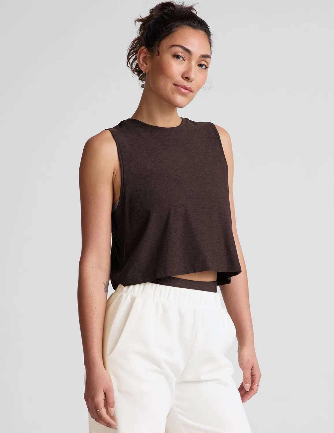 Beyond Yoga Featherweight Minimal Cropped Tank linne Dark Chocolate Heather mjuk