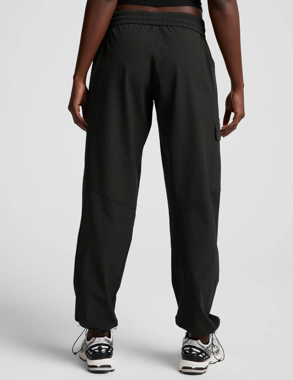 Beyond Yoga Peak Pant friluftsbyxor svart avslappnad