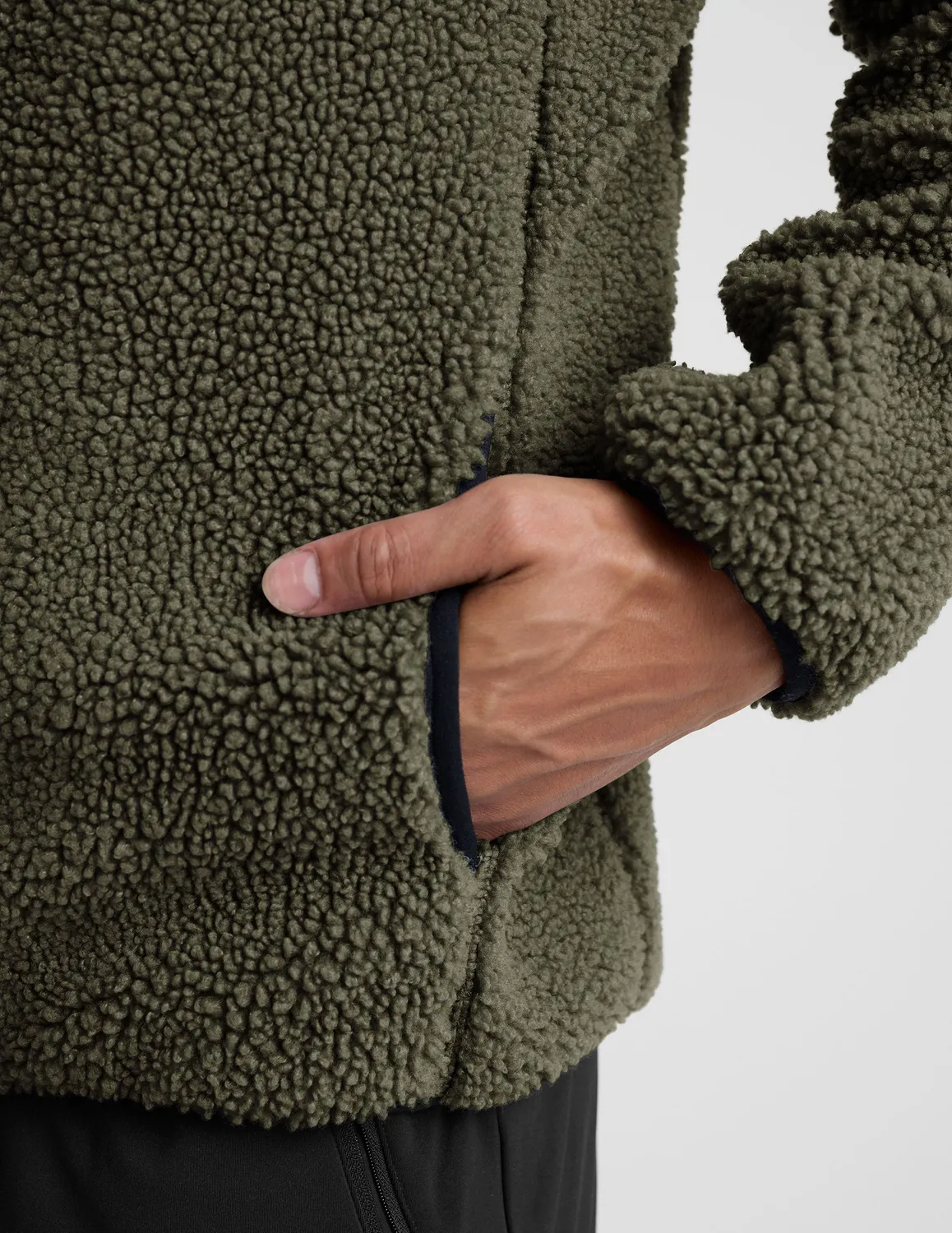 Beyond Yoga Boucle Fleece zipjacka Lush Olive varm