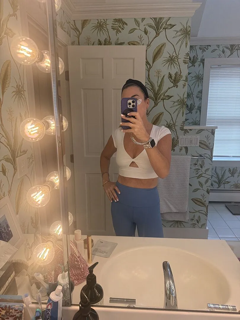 Beyond Yoga Spacedye Get It Twisted Cropped Tee träningstopp Cloud White mjuk