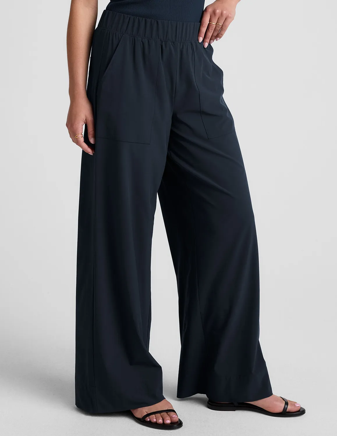 Beyond Yoga Easy Wide Leg Pant 29" byxor Nocturnal Navy vida