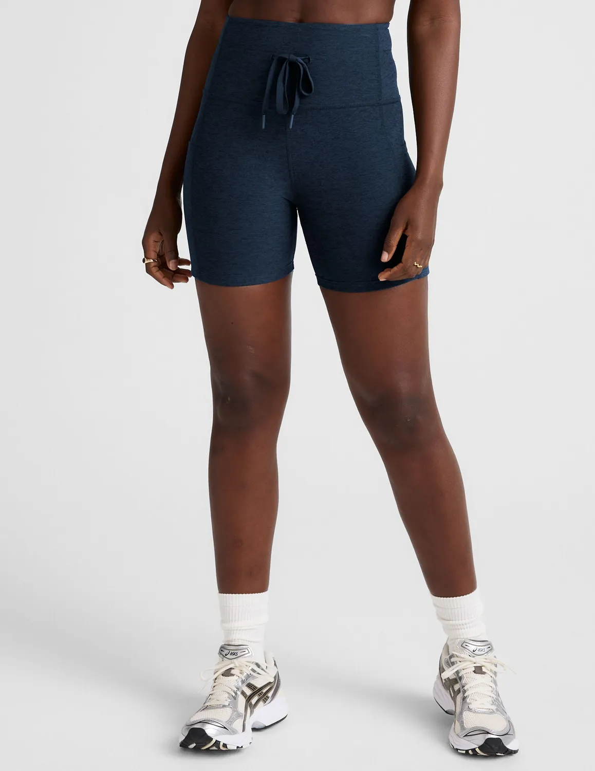Beyond Yoga Spacedye Go Pocket 5" Short shorts Nocturnal Navy fickor