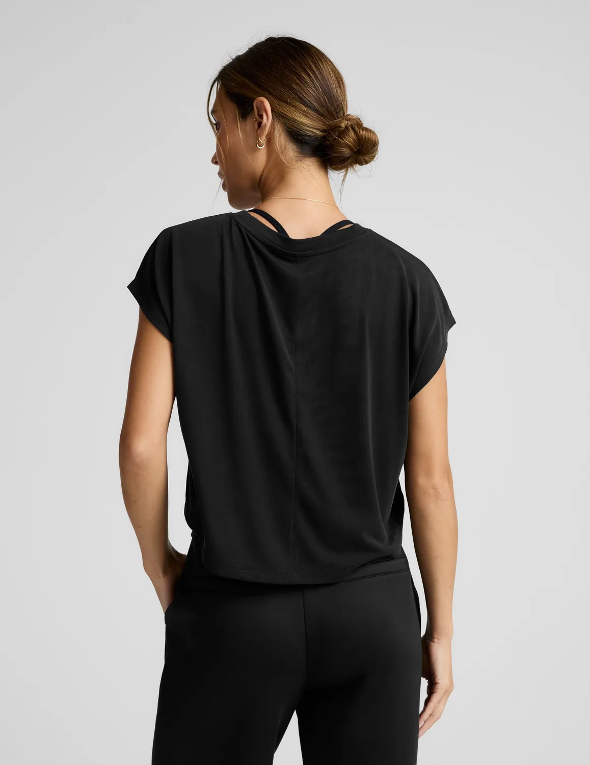 Beyond Yoga Studio Luxe Cropped Tee t-shirt Black croppad