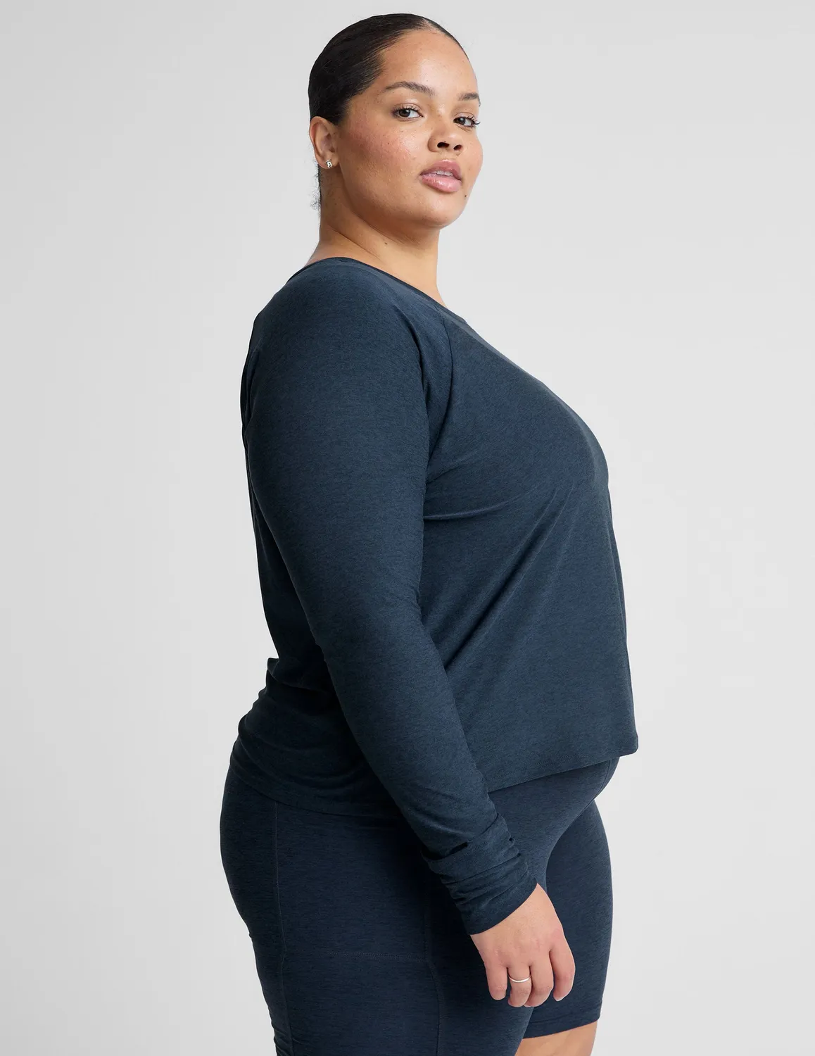 Beyond Yoga Featherweight Daydreamer pullover Nocturnal Navy lätt