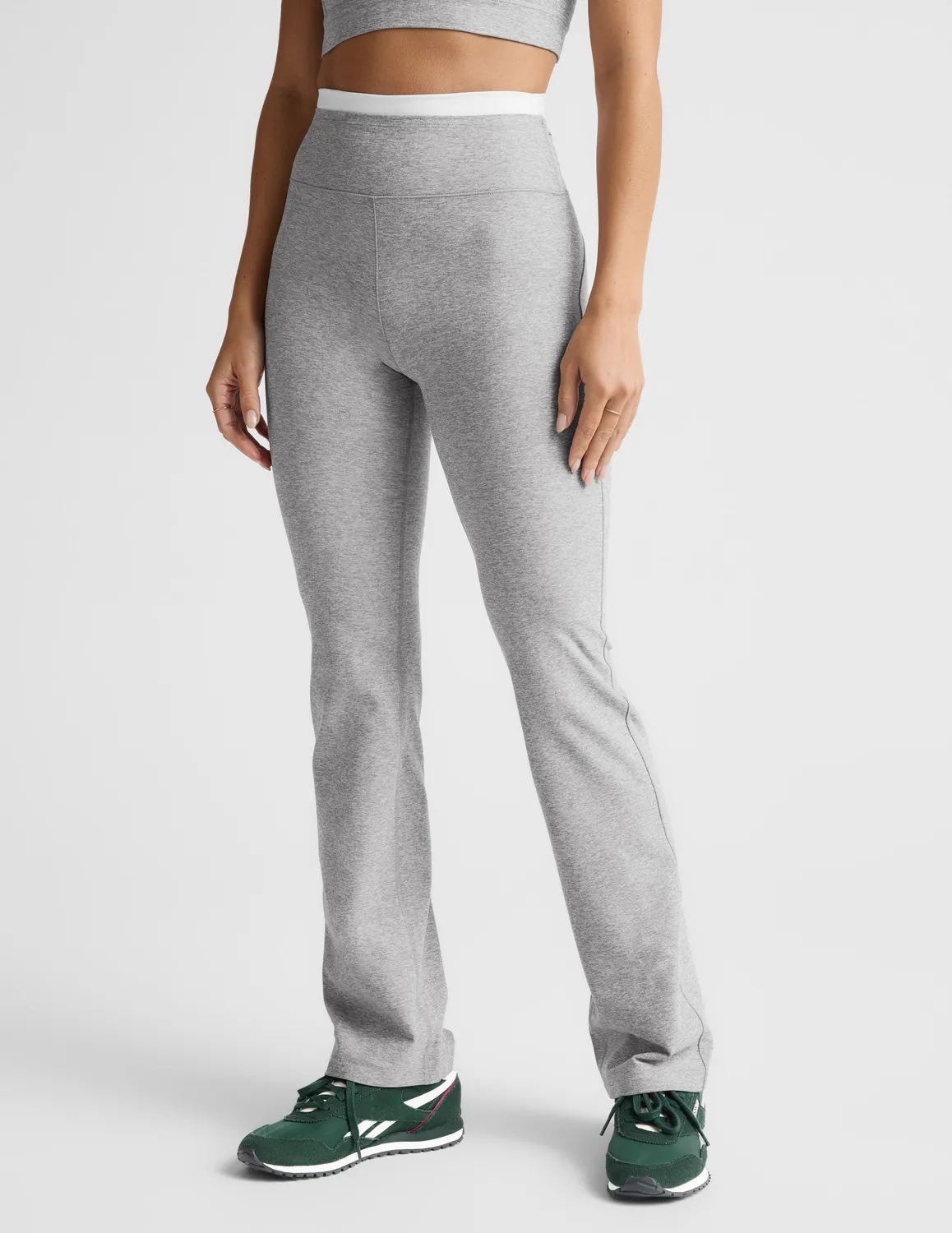 Beyond Yoga Spacedye Layered Bootcut träningsbyxa grå