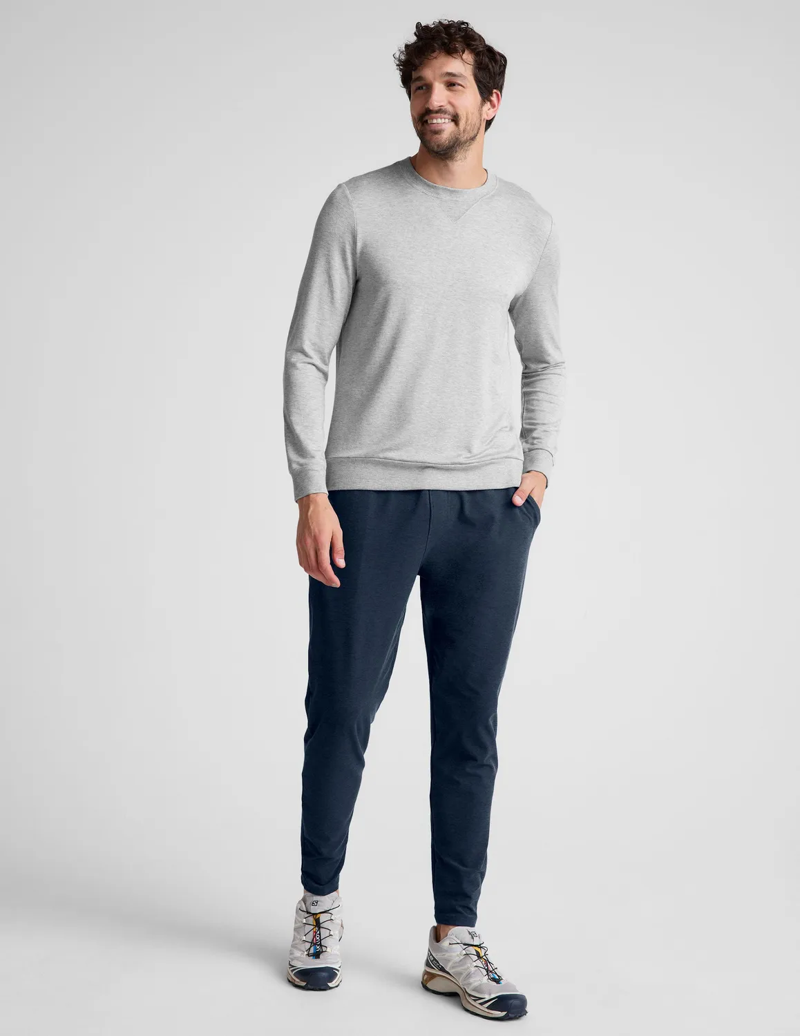 Beyond Yoga Always Beyond Men's Crew Pullover sweatshirt ljusgrå relaxed fit