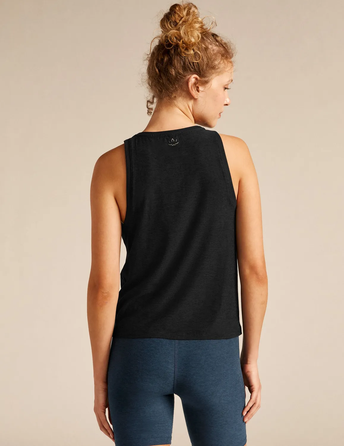 Beyond Yoga Featherweight Rebalance träningstopp darkest night lös