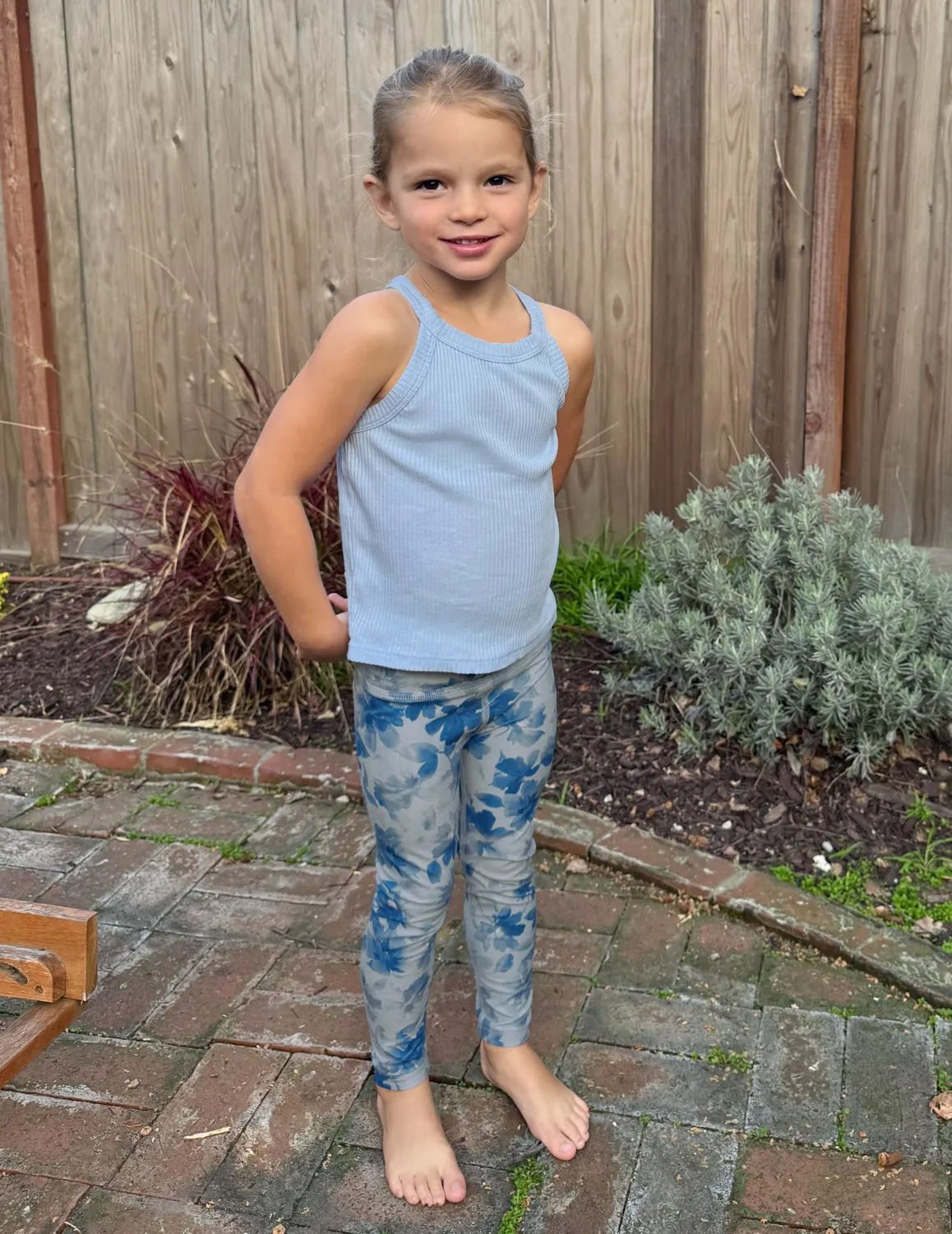 Beyond Yoga SoftMark toddlerleggings Daydream Meadow blå
