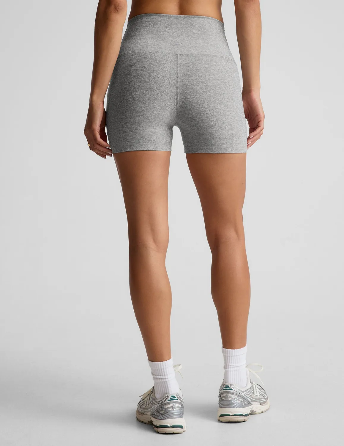 Beyond Yoga Spacedye Keep Pace 3" Short träningsshorts Silver Mist